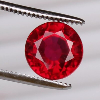 Red Ruby Blood 6,45 Ct. Zertifizierter Edelstein Mosambik mit Rundschliff