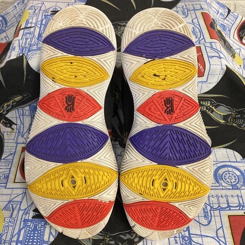 Nike Kyrie 5 Chinese New Year 2019 Men's Unisex Basketball Athletic Gym 10 - Picture 7 of 9