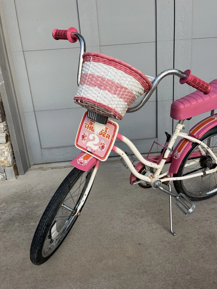 Bicicleta Huffy Sweet Thunder Sweet Thunder Vintage Banana Seat Pink Stingray 1980 Foto 2 de 4