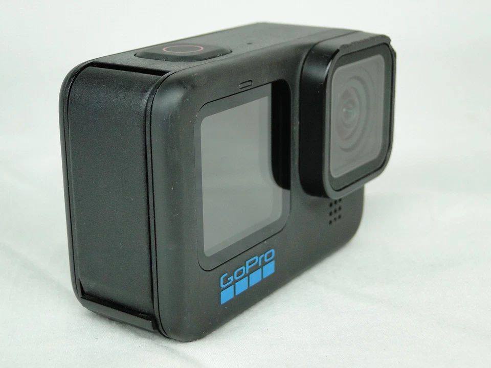 GoPro Hero 10 Black Action Camera in Perfect working order - Image 3 of 4