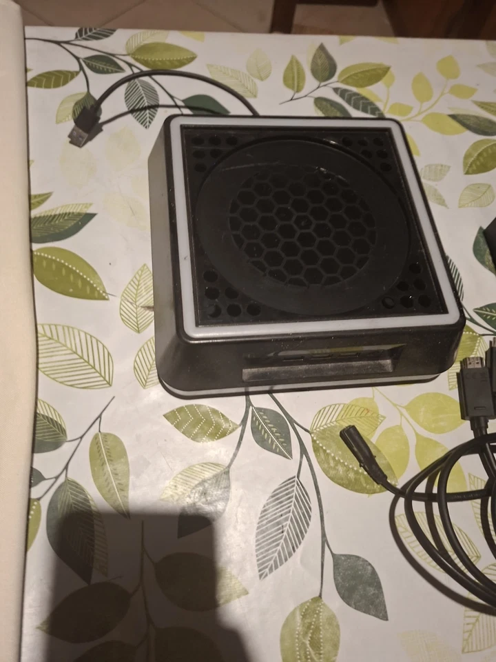 Microsoft Xbox Series X, foto 4 di 5