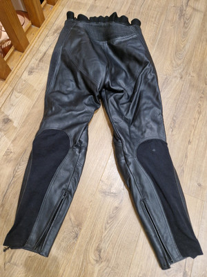 Hein Gerike schwarze Motorrad Lederhose - 42W Sportline mit Rüstung