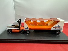 Hot Wheels 2008 Split Decision Showcar Transporter