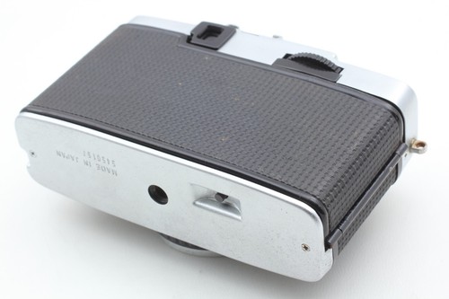 OLYMPUS PEN EE-3 D.Zuiko 28mm F/3.5 Half Flame Film Camera from Japan - Picture 7 of 14