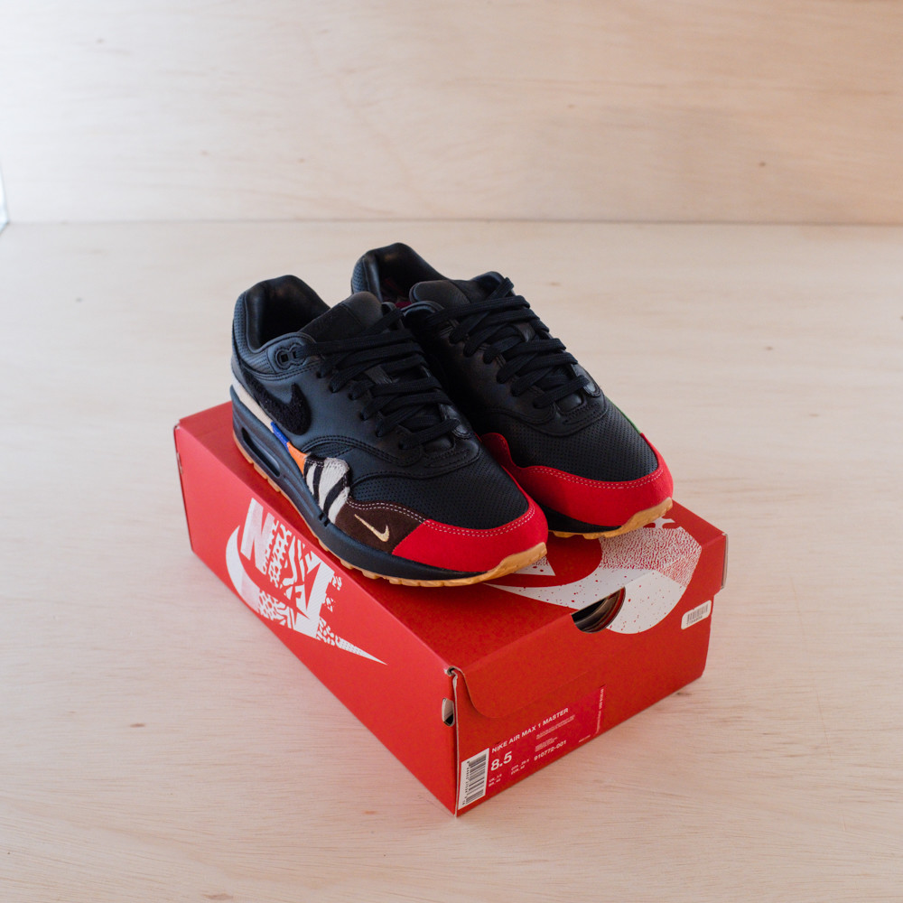 Nike Air Max 1 Masters Size 8.5, 9/10 condition Nike Air Max 1 Masters Size 8.5, 9/10 condition