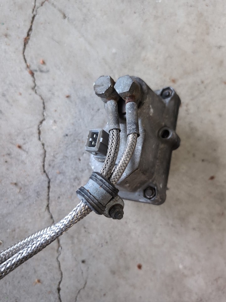 VW CABRIOLET RABBIT GTI MK1 JETTA OEM BOSCH FUEL DISTRIBUTOR AIR FLOW