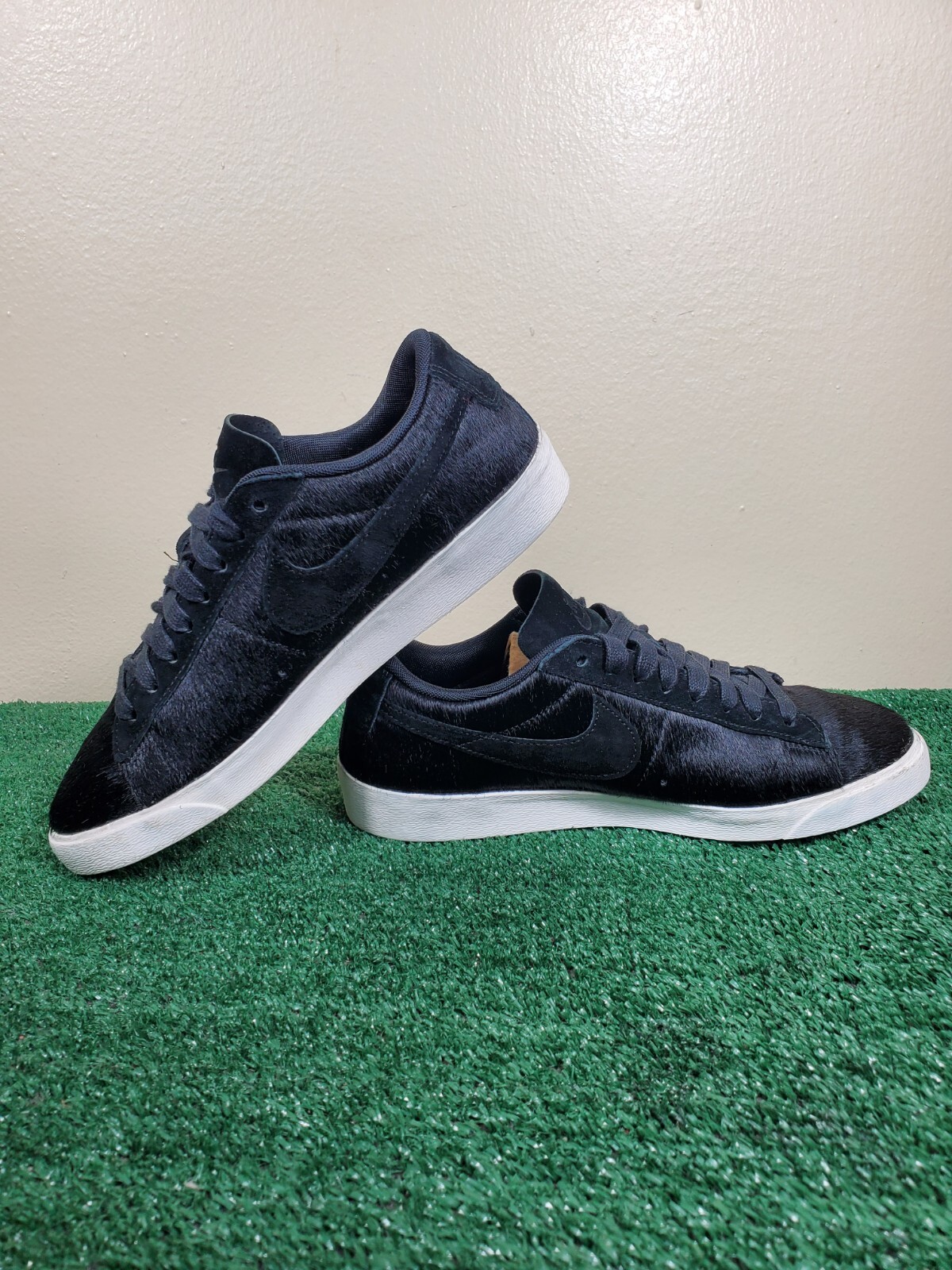 Scarpe nere Nike Blazer Low Lux da donna taglia 7 5 AA2017 002 LX pony cavallo