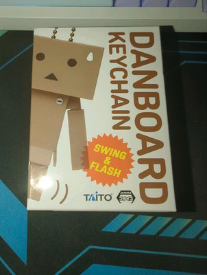 Danboard Danbo Keychain Swing&Flash Taito Yotsuba&! Japan OVP NEU Leuchtfunktion