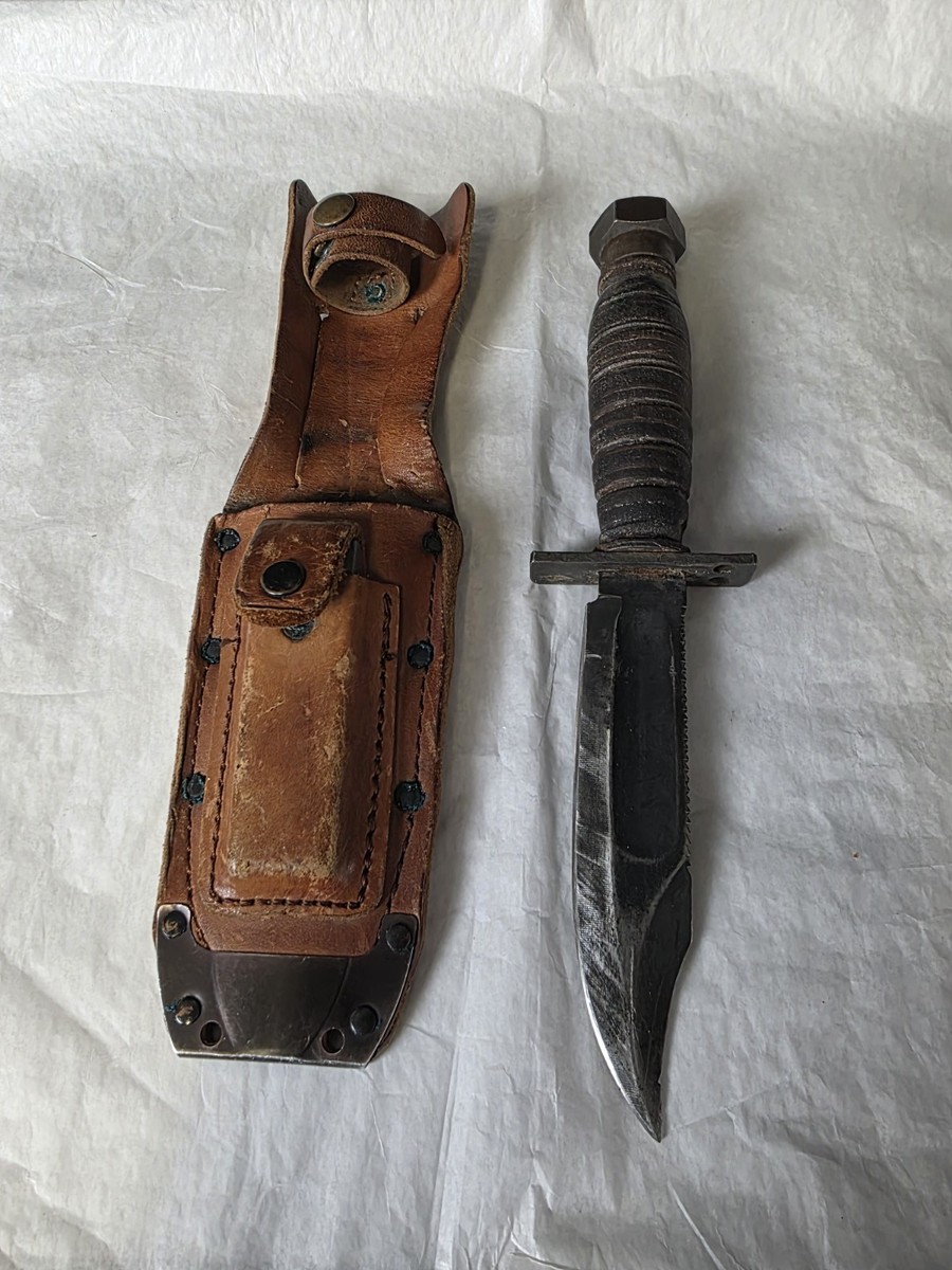 Vintage US Camillus Jet Pilot Survival Fighting Knife w/ Sheath 2