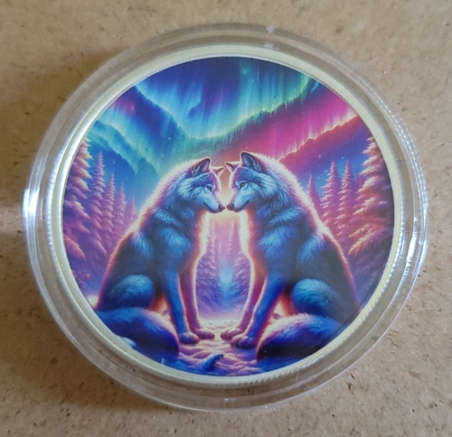 Hayleybug 1 oz Aurora Bond Wolf Love Silver Art Round Mintage #11/15