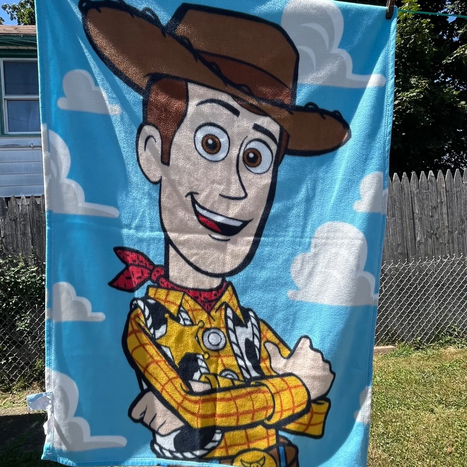 Manta de viaje polar de madera Sheriff Toy Story 4 de Disney Pixar 2019 Foto 4 de 4