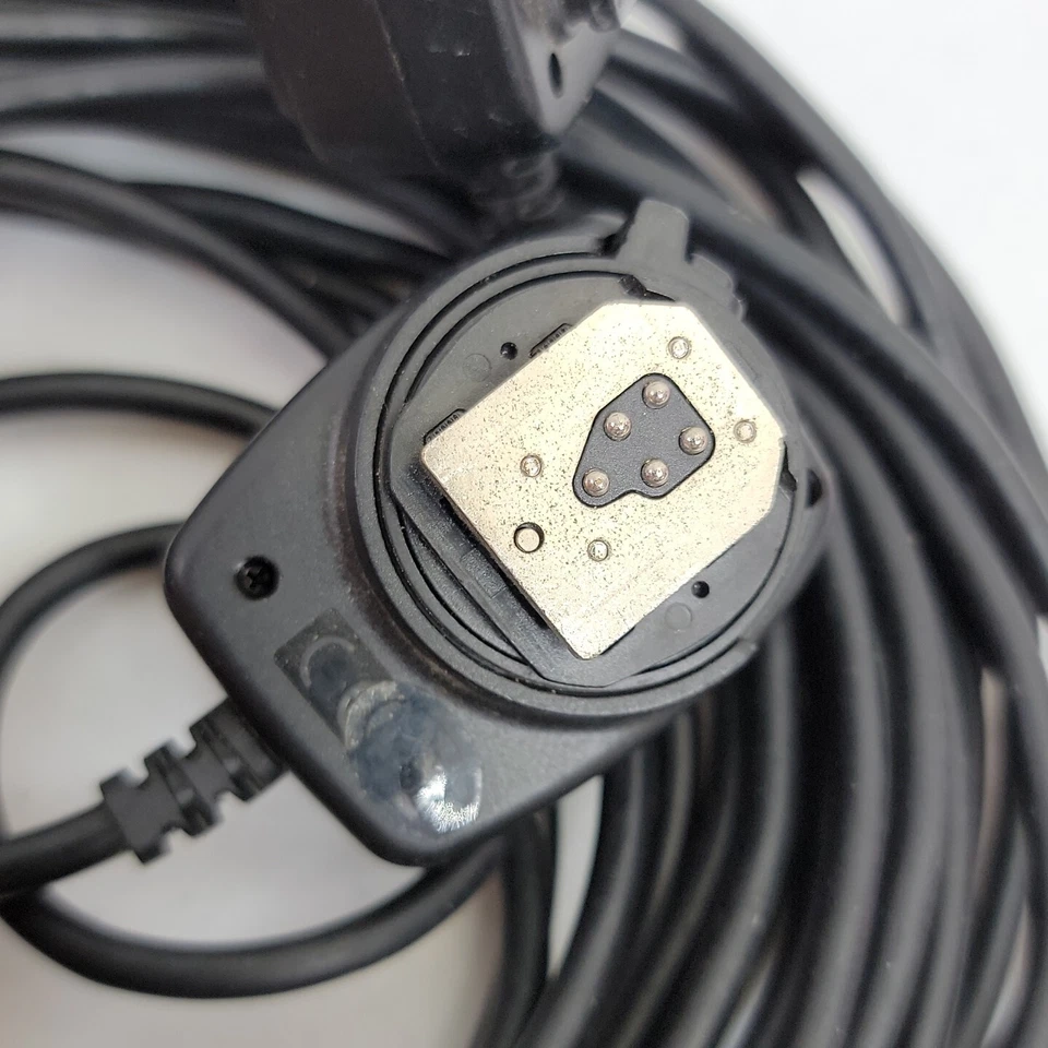 Promaster Extended Length TTL Off-Camera Cord - 10 meters - for Canon  - Image 3 of 3