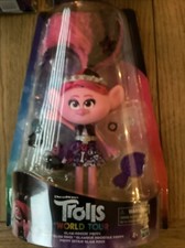 Image of DreamWorks - Trolls World Tour Glam Rockin Poppy Fashion Doll - BRAND NEW