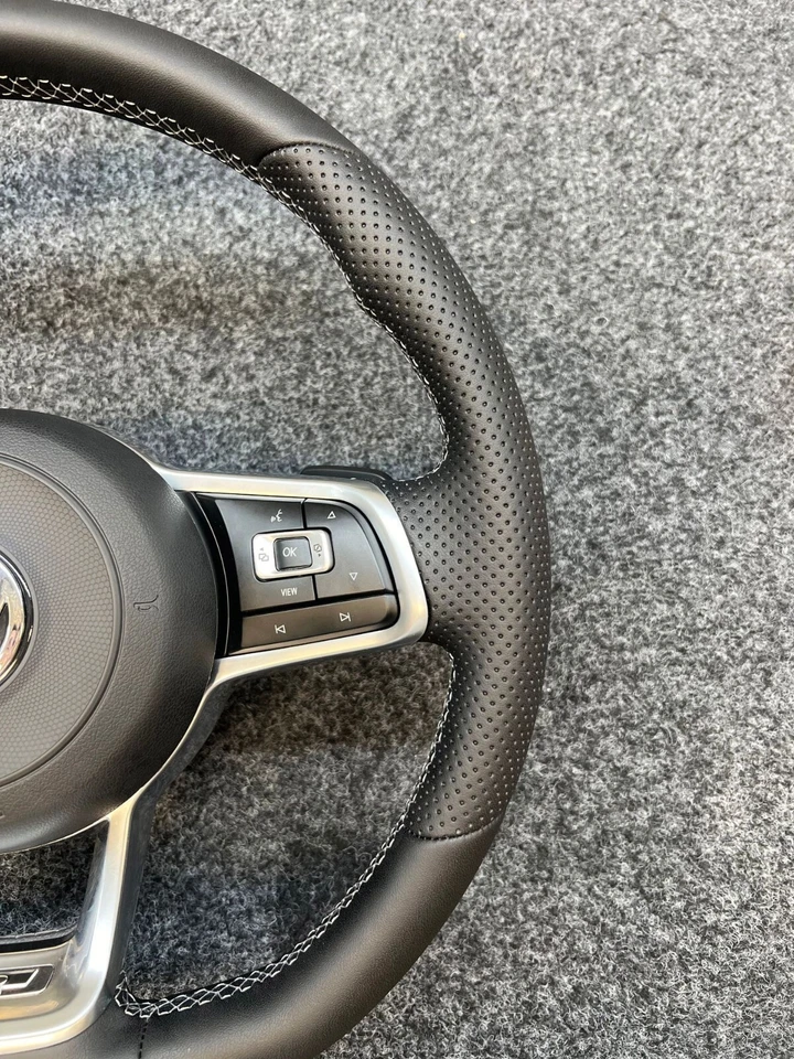 Volkswagen series steering wheel  upgraded to GTI style Foto 4 de 4
