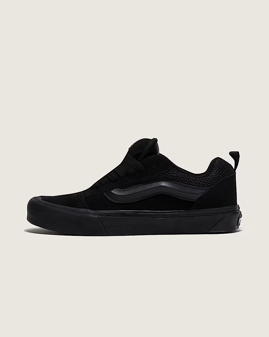 Vans Knu Skool Shoe Lifestyle, Retro Chunky, Suede Black/Black VN0009QCBKA