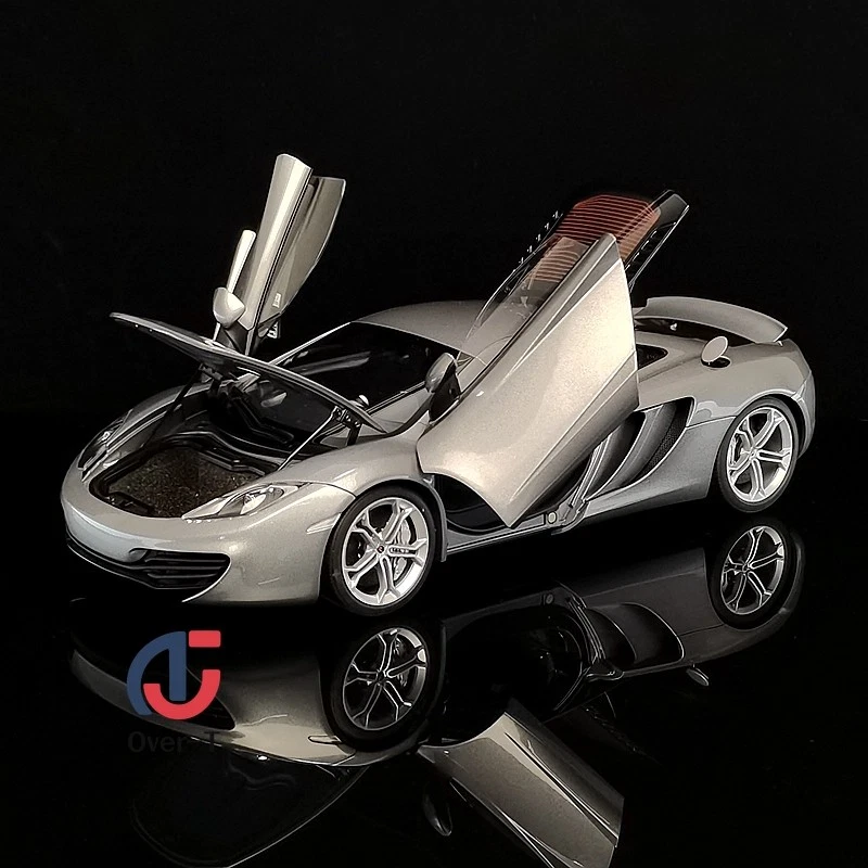 AUTOart 1/18 McLaren MP4 12C simulation metal alloy car model - Image 4 of 4