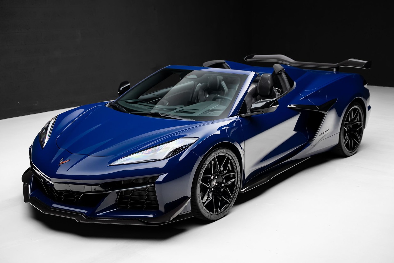 2025 Purple Metallic Chevrolet Corvette   | C8 Corvette Photo 7