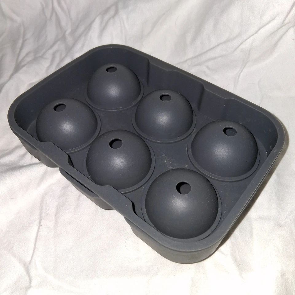 Large Round Ice Ball Maker Silicone Ice Cube Tray for Whiskey Cocktails Bourbon - Image 2 of 3