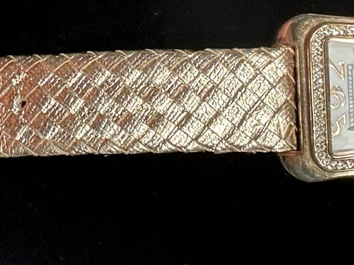 Vernier Woman’s Quartz Wrist Watch - Gold Woven Band Japan Movt Stainless Steel - Picture 3 of 8