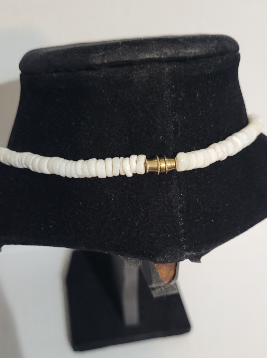 Boho Beach Very Full Shell Statement Necklace 16" - image 4