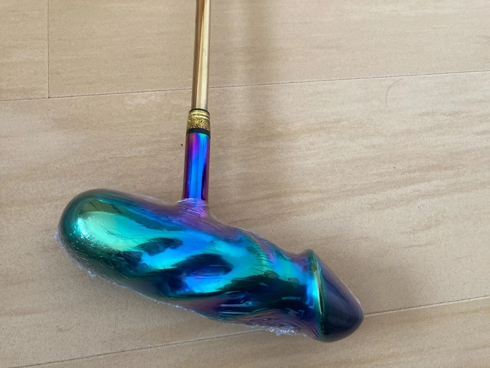 Rare Rainbow Finish Novelty Putter – 34" Golf Club Fun Competition Prize Gift - Image 2 of 3