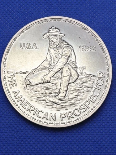 1982 Engelhard Prospector Silver 1 oz Round One Troy Ounce .999 Pure Bullion