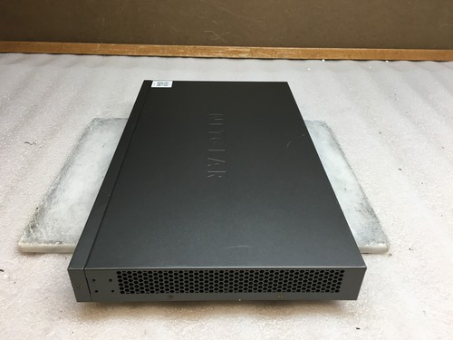 Netgear XS708E ProSafe Plus 8-Port 10Gbps 10BASE-T Gigabit Ethernet Switch - Picture 4 of 8