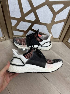adidas UltraBoost 19  display picture 3