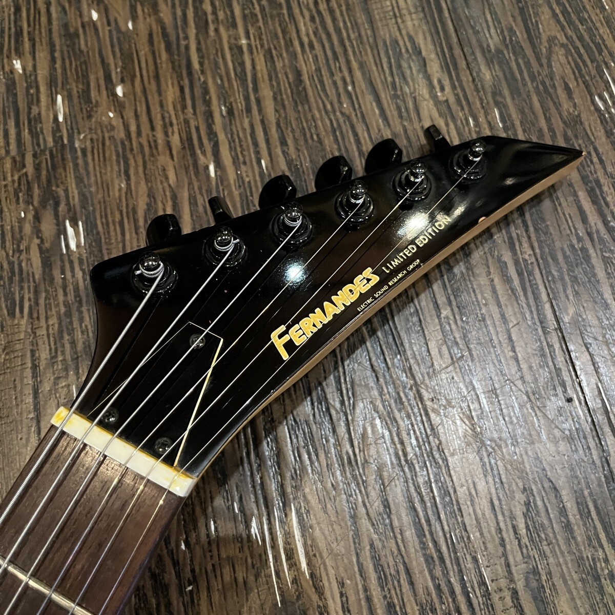 Fernandes Stj-40 Limited Edition Electric Guitar Safe Fernandes Stj-40 Limited Edition Electric Guitar Safe