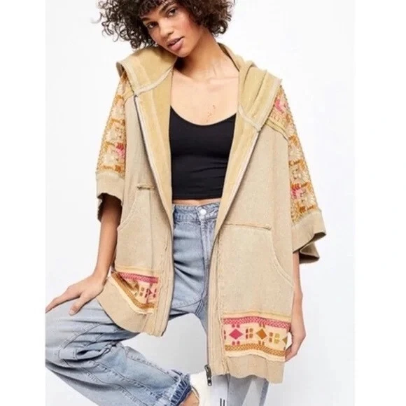 Free People Wildside Embroidered Hooded Poncho Size M/L Beige #OB1031557 - NWT!