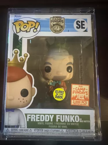 Funko Pop SE Freddy Funko as Glow in Dark Mad Hatter Camp Fundays LE 2000 mint