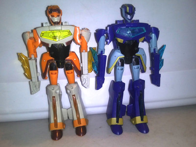 Hasbro Transformers Animated Autobot Jetfire & Jetstorm Combiner Safeguard
