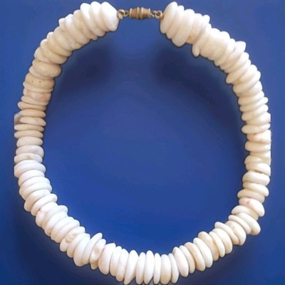 Large Hawaiian Puka Shell Necklace Barrel Clasp 116g 15 Inches Long Vintage