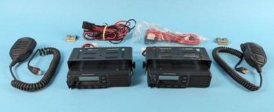 LOT OF 2 VERTEX STANDARD VX-2200-G7-25 UHF RADIO: 25w, mic, bracket |010-8308338