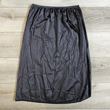 Vassarette Black Half Slip Lace Trim w/ Slit Womens Size 28 M/40 Style 11-122