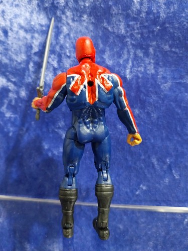Hasbro Marvel Universe 3.75 Loose Kmart Comic Pack Captain Britain 2011 - Picture 3 of 3