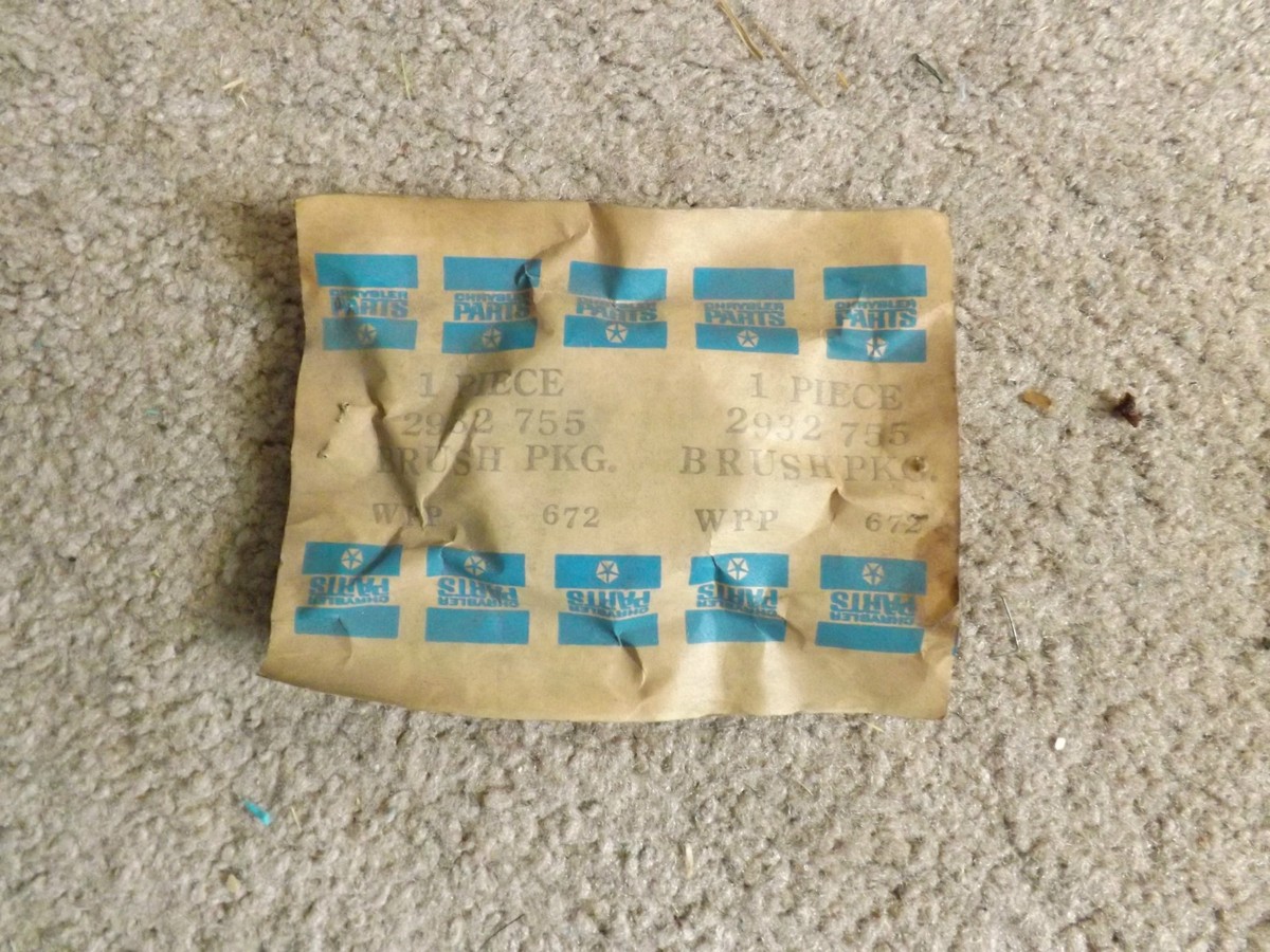 NOS 1969 Chrysler,Dodge,Plymouth,Fury,Imperial 60 Amp Alt Brush