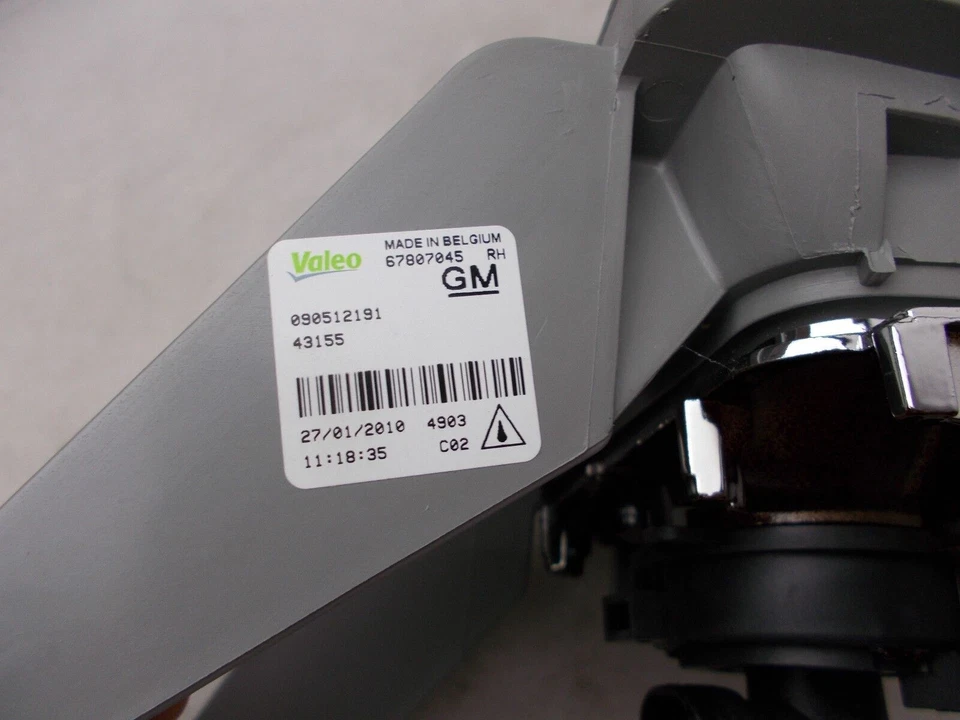 Se adapta a; Faro antiniebla derecho Opel Astra de fábrica OE 90512191 Foto 4 de 4