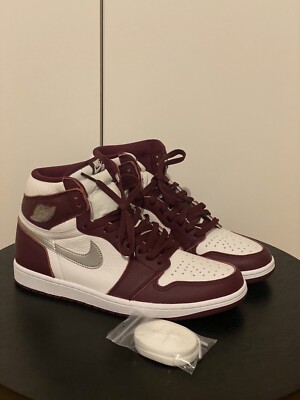 Nike Air Jordan 1 Retro High OG bordeaux metallic #Deadstock #Limited #Hypebeast