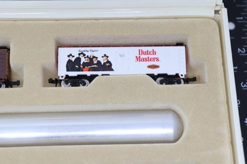 Model Power N Scale Collector Dutch Masters 4-Pack Fine Cigar Train Cars in Box - Picture 5 of 12