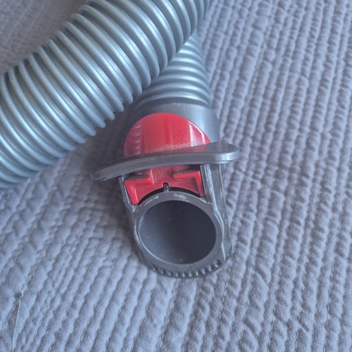 Genuine Dyson CY18, CY22, CY23, CY26 & CY28 - Big Ball Quick Release Hose Pipe - Picture 2 of 5
