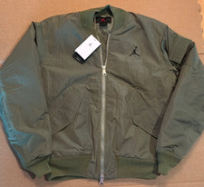 NWT 250 NIKE AIR JORDAN ESSENTIALS RENEGADE Army Green JACKET Size S FB7316-340