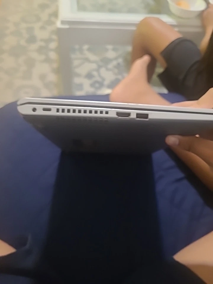 ASUS Vivobook 14" Laptop Used Condition With Charger Included - Image 3 of 4