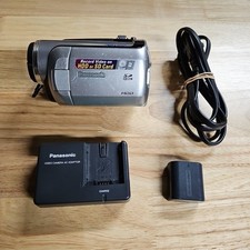 Panasonic SDR-H18 Camcorder 30GB HDD, 32x Zoom Battery  Charger Tested