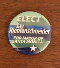 Curb Your Enthusiasm Larry David Prop "Elect Jay Riemenschneider” Pin Seinfeld