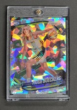 2025 Panini Prizm WNBA - Cracked Ice #147 Paige Beuckers (RC) Dallas Wings