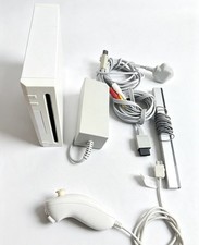 Nintendo Wii Console Inc Sensor Nunchuck AV Cable  And Charger 