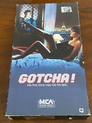 Gotcha! (VHS, 1985) Anthony Edwards, Linda Fiorentino - CULT ACTION COMEDY!