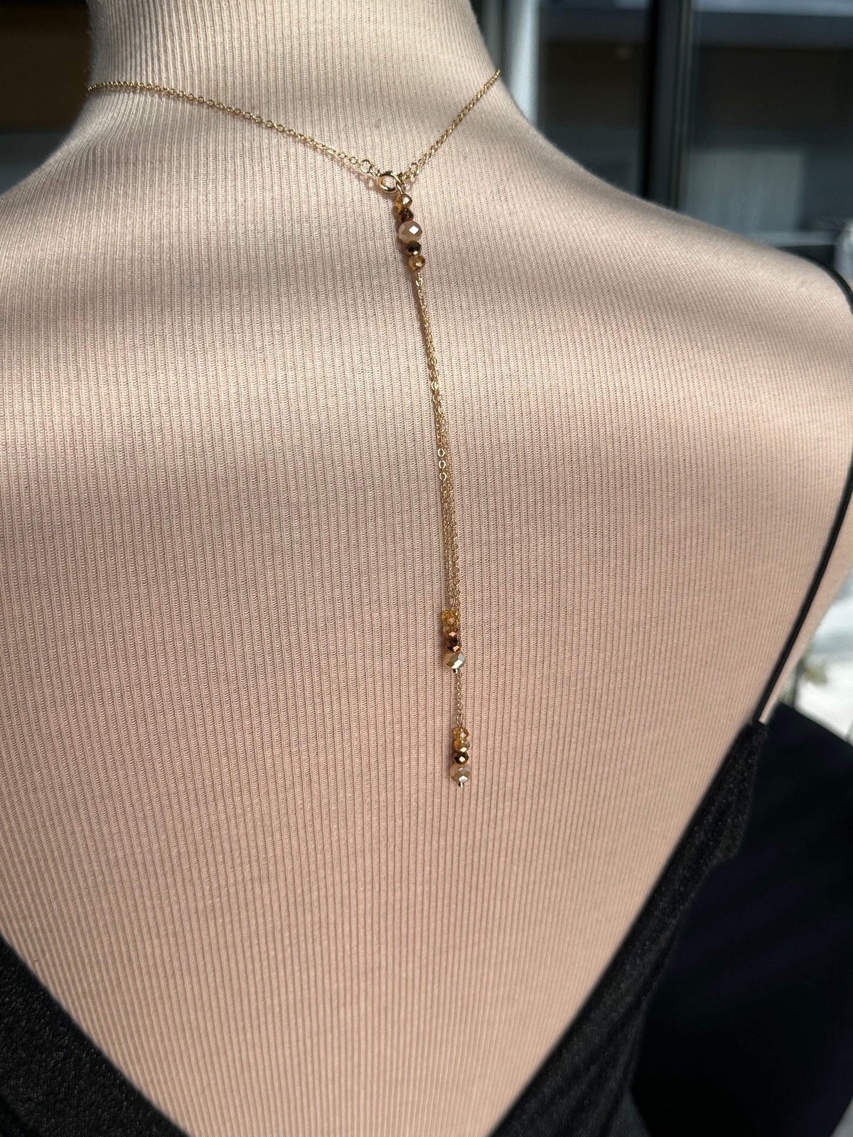 Collier dos perles de rocaille argenté pour femme avec pendentif cristal fin