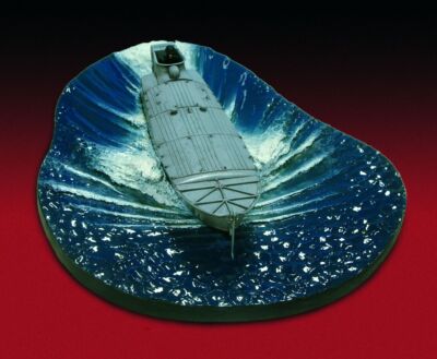 MW22 ROYAL MODEL 553 SEA SECTION AND FIGURE FOR ''MBT BARCHINO'' (1/35 SCALE) ACCE